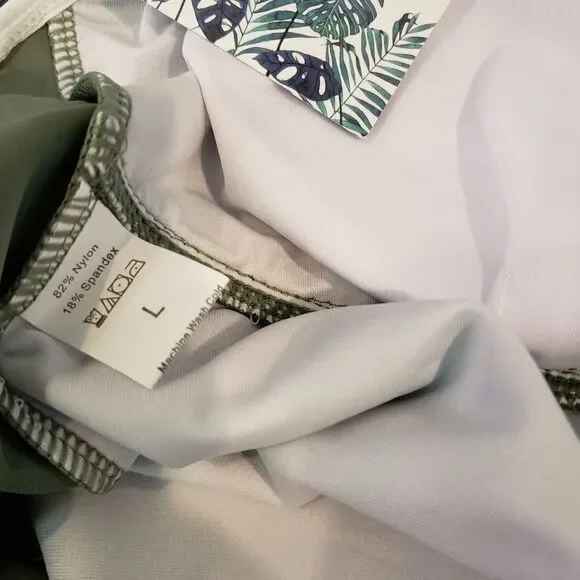 SwimSuit   - Picture 7 of 8